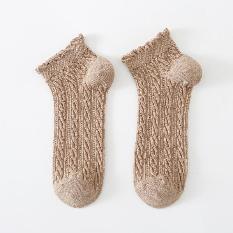 

5/10 Pairs Comfortable Casual and Versatile Spring and Summer Socks: Casual Women s Short Socks Cute Mesh Lace Breathable Low Cut Short Socks 5 Pairs