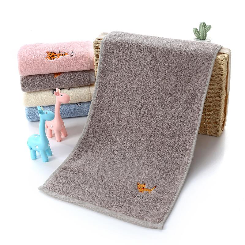 1Pcs 25x25cm 100% Cotton Cartoon Animal Embroidered Small Square Face Towel Baby Hand Children Wash Cloth
