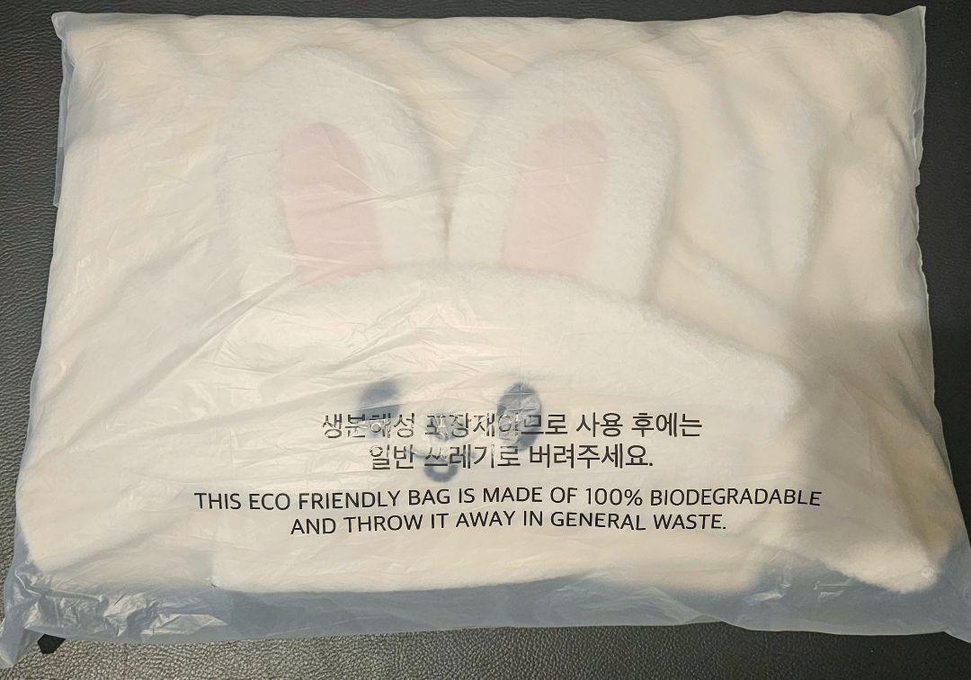 

[Б/У] StrayKids Fanmi Одеяло с капюшоном Reno Leebit Торговые карты Нет