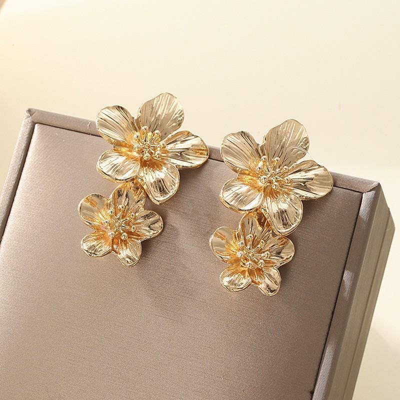 European & American Double-Layer Multicolor Flower Earrings - Trendy and Simple Design
