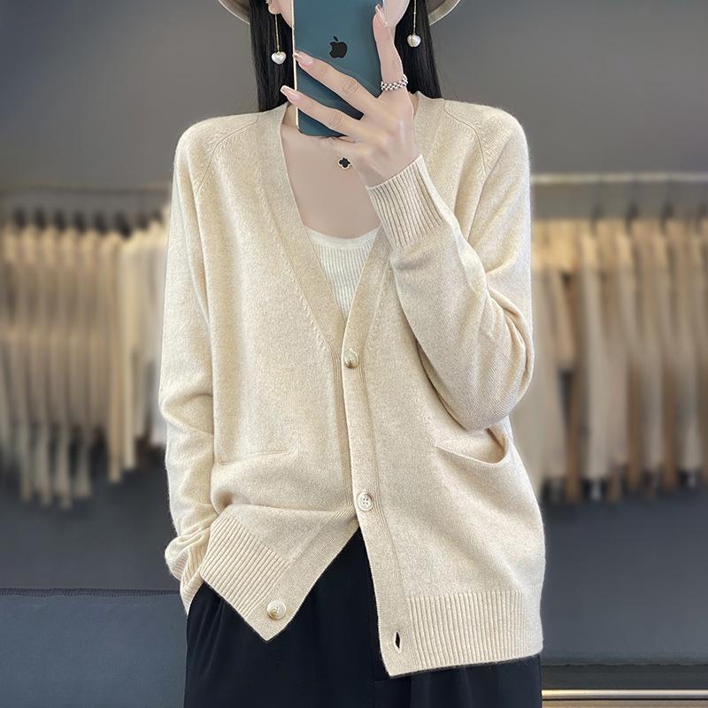 24 Autumn and Winter New Models with Pockets Cardigan Jacket Women's Loose Bottoming Knitted Sweater Single-breasted V-neck Sweater