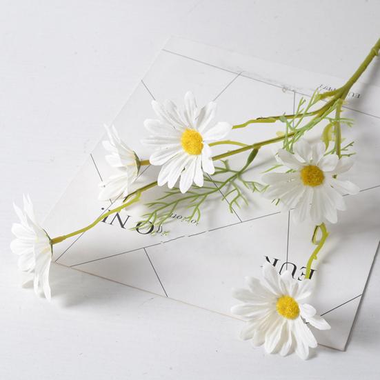 Artificial Flowers 5-Head Artificial Dutch Chrysanthemum & Daisy Bouquet 52cm Silk Faux Flowers for Wedding Holiday Home Decor Photography Props