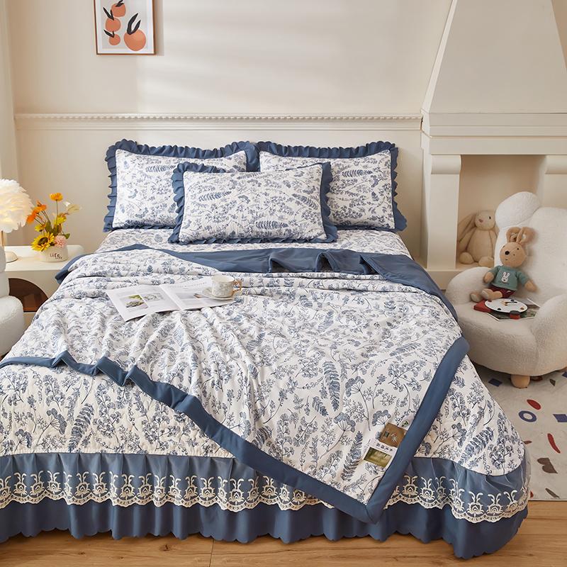 Cartoon Peach Comforter Queen Size, Love Heart Pink Peach Print Quilt Ultra Soft, Ultra Comforter 1 Piece Bedding For Room Decor