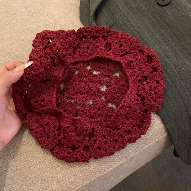 Damen Retro Japanischer Stil Häkel Hohl Baskenmütze Frühling und Sommer Dünn Nische Handgefertigt Gestrickt Modischer Künstlerhut
