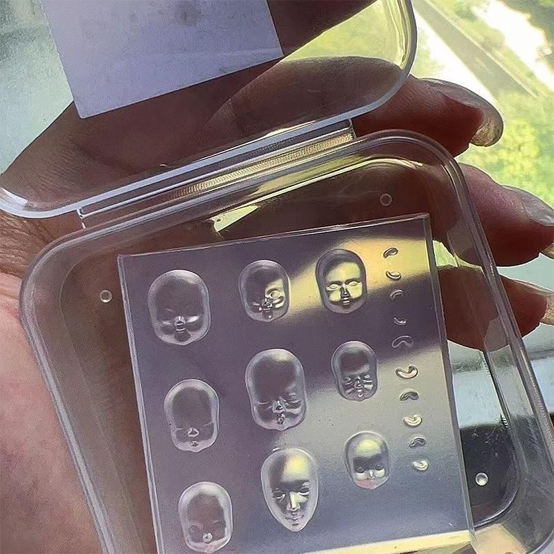 Cartoon Human Face Doll 3D Silicone Nail Mold Hand Engraving Mold Nail Art Decorations Silicone Fashion Manicure Mold Accessory