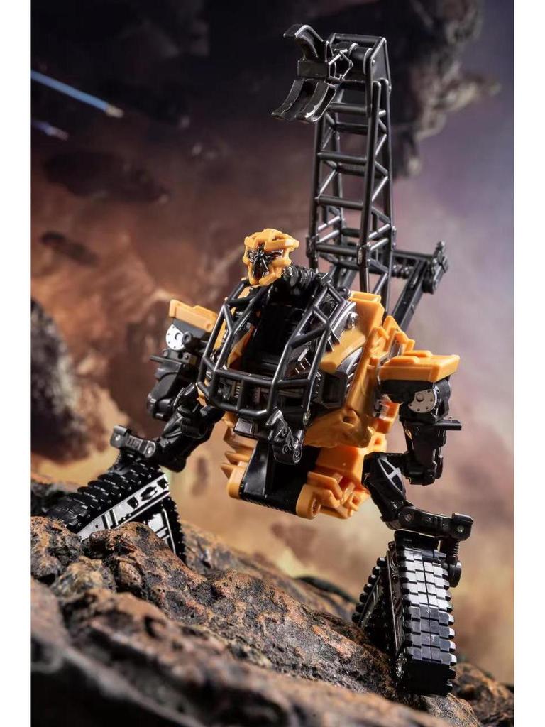 Tai Ba Boy Alloy Devastator: Eight-in-One Transforming King Kong Robot Action Figure