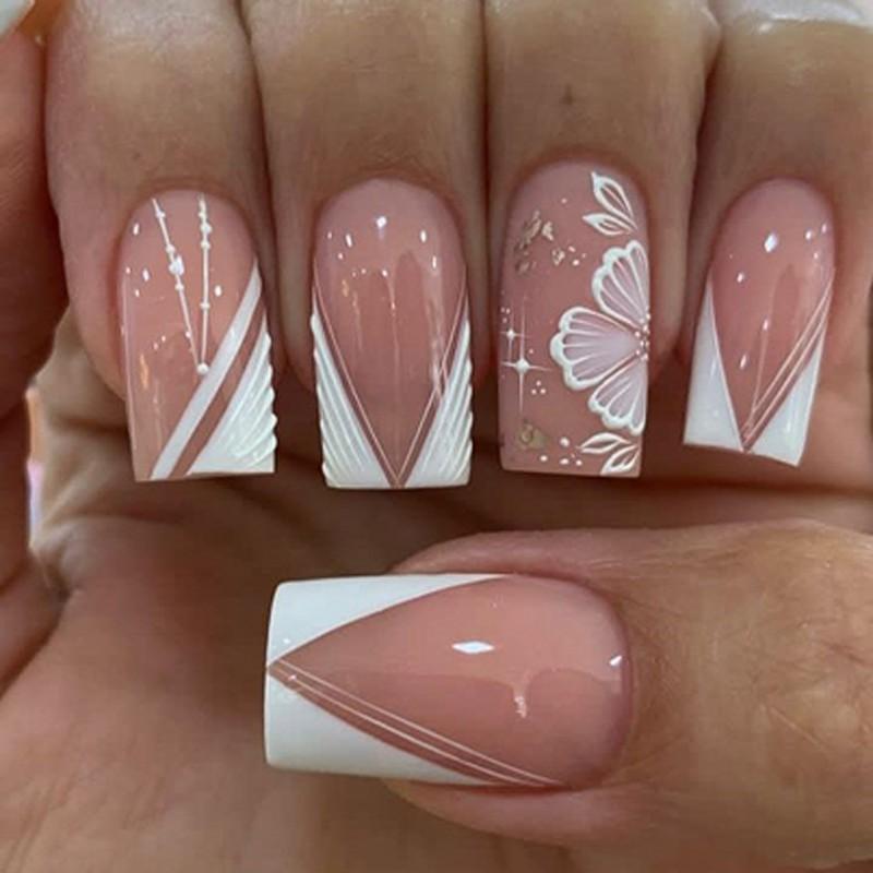 

Simple Summer Flower Wearing Nail Art Popular In Europe America French White V-shaped 3D Striped Lines Fake Flakes