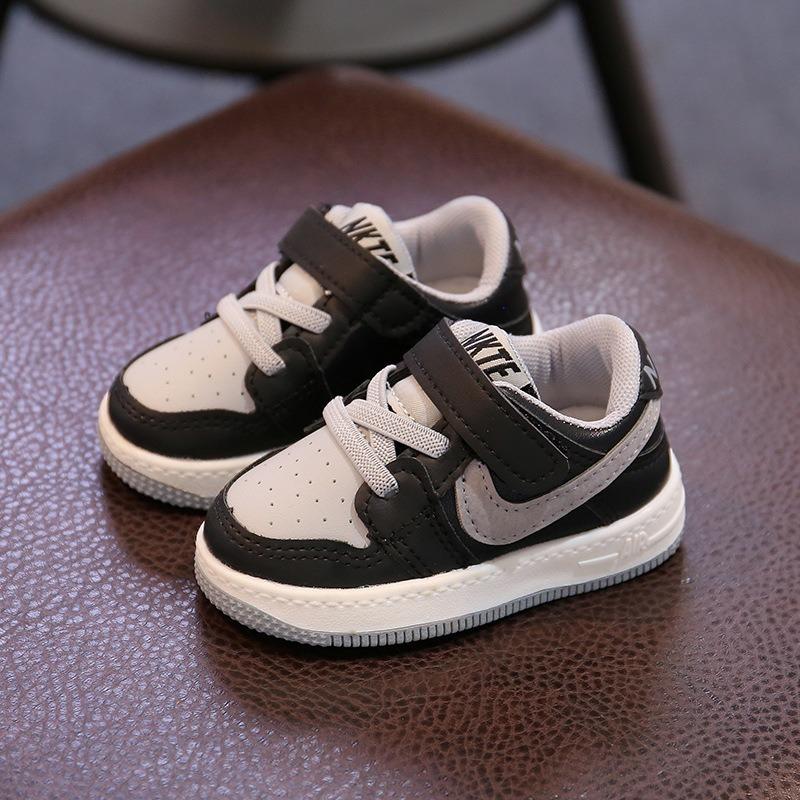 Commerce extérieur Chaussures pour enfants et filles Chaussures de sport Bébé Printemps et automne Garçons Chaussures montantes type skate 1-6 ans Printemps et automne Nouveaux modèles