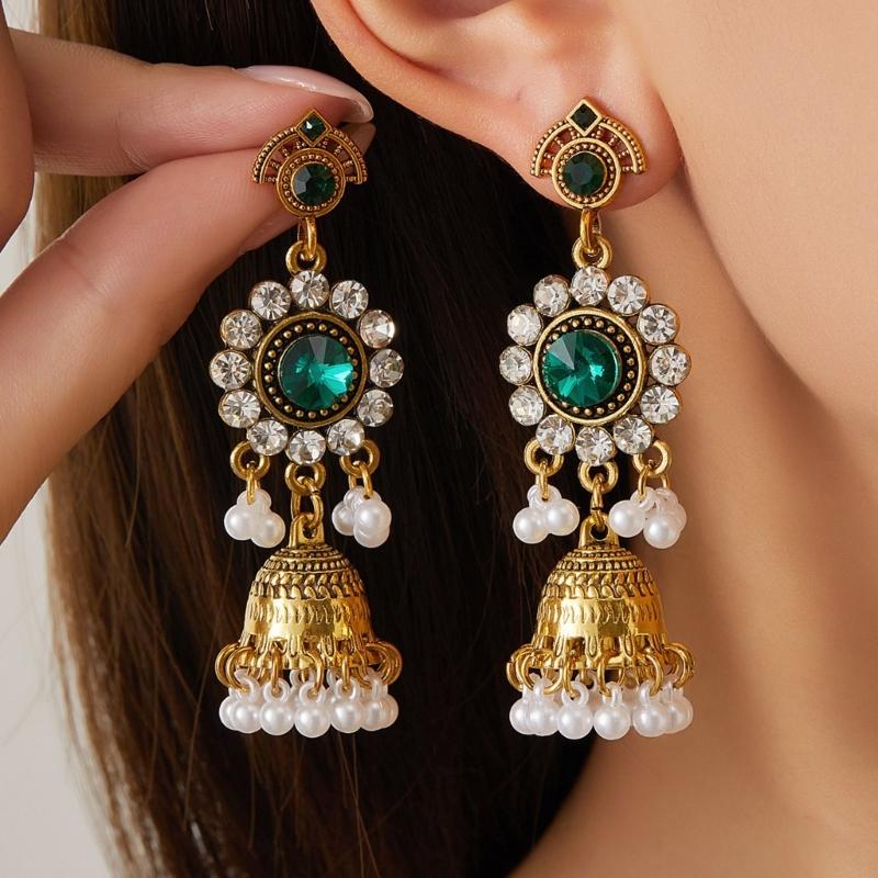 Luxury Cubic Zirconia Stud Earrings Feature Imitation Pearls Zinc Alloy Comfortable Ear Pendants For Formal Event