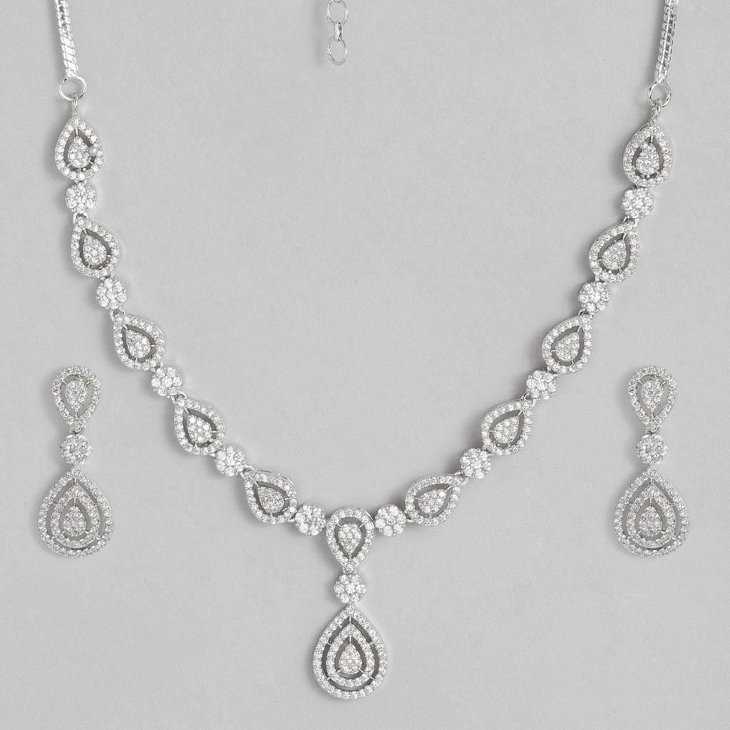 Versilbertes, rundes Diamant-Halsketten-Set mit Diamanten für Damen
