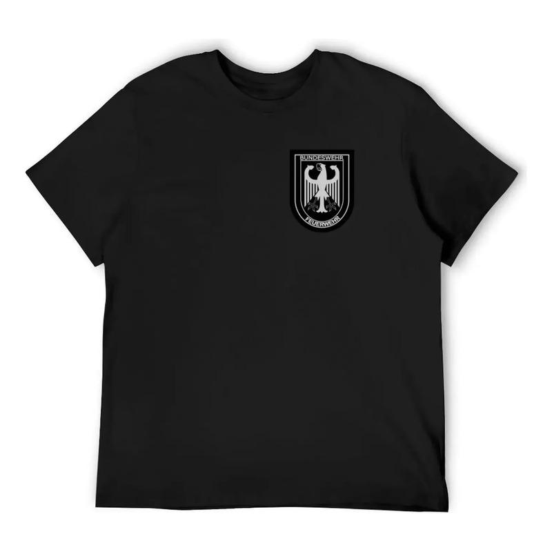 Camiseta Con La Insignia De Los Departamentos De Bomberos De S