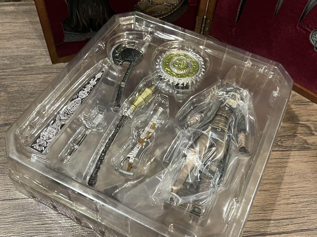 [USED] Bloodborne Hunter Figure