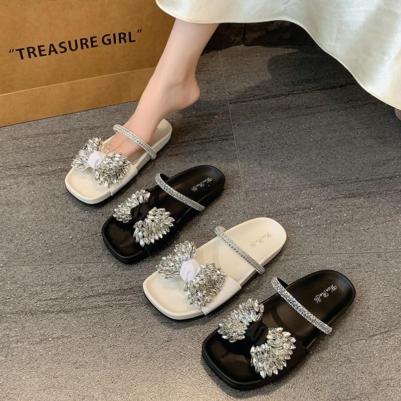 Temperament Rhinestone Bow with Slippers 2025 New Summer Flat Bottom Low Heel Women's Beautiful Outer Sandals
