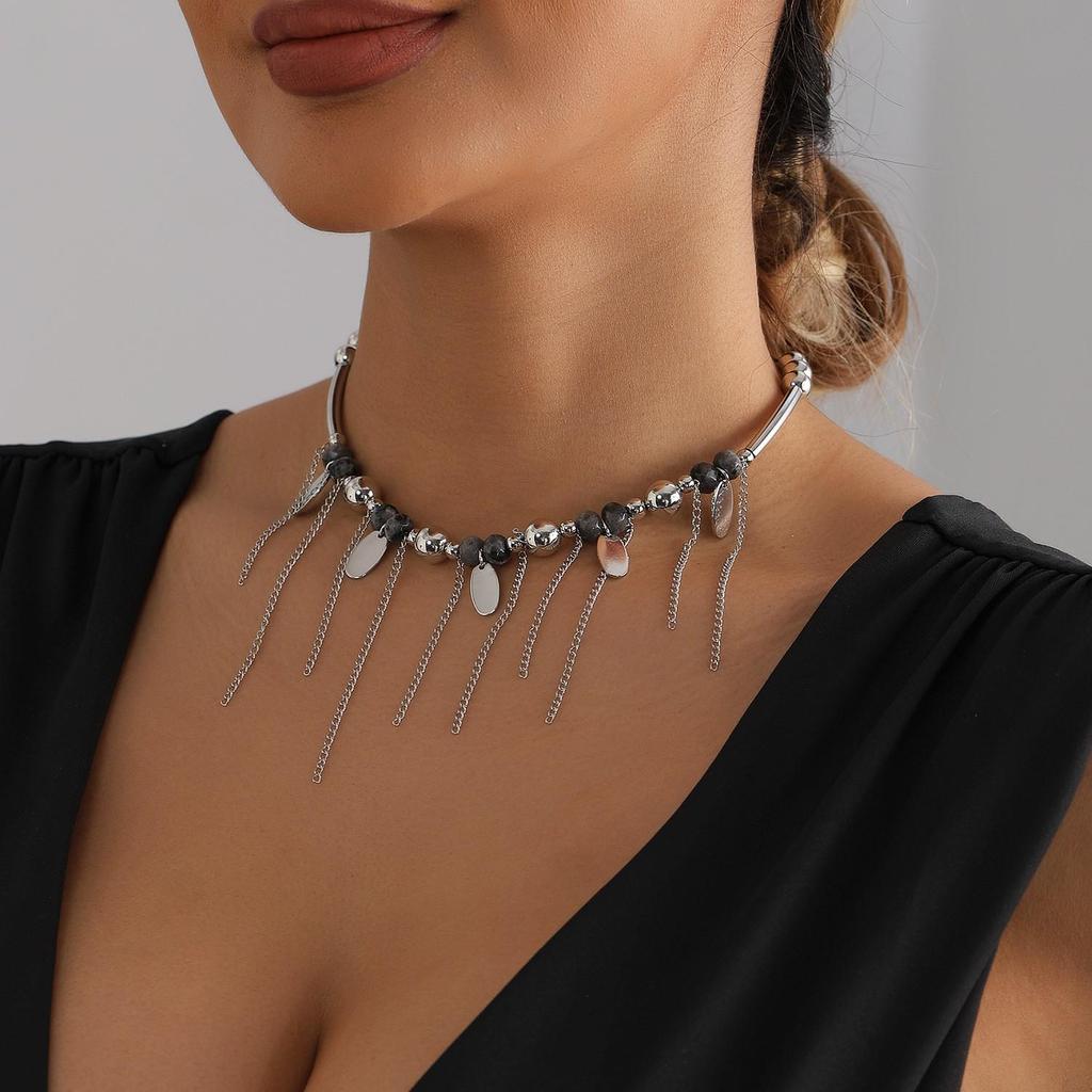 Retro Dunkler Stil Schwarzer Kristallstein Halskette mit Quasten Kette - Damen Schlüsselbein Schmuck