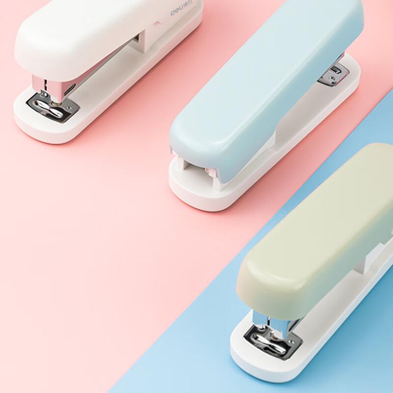 Deli Stapler CN plug (adapter included)