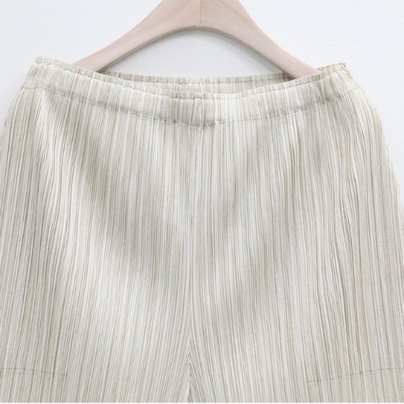 Shiz Madam Two Tone Pleated Gaurie Top And Bottom Set