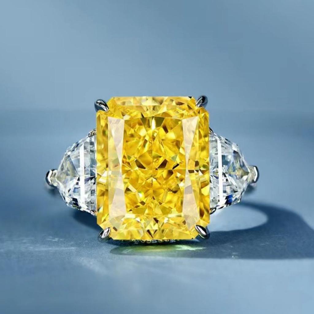 Exaggerated Yellow Diamond Square Sugar Ring Women’s 11 Carat 5A High Carbon Diamond Inlaid 925 Silver.