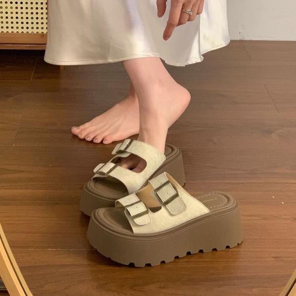 

Модные женские туфли тапочки повседневные шлепанцы летние клоги женские 2025 роскошные пляжные модные туфли тапочки повседневные слиперы женские шлепанцы шал 36