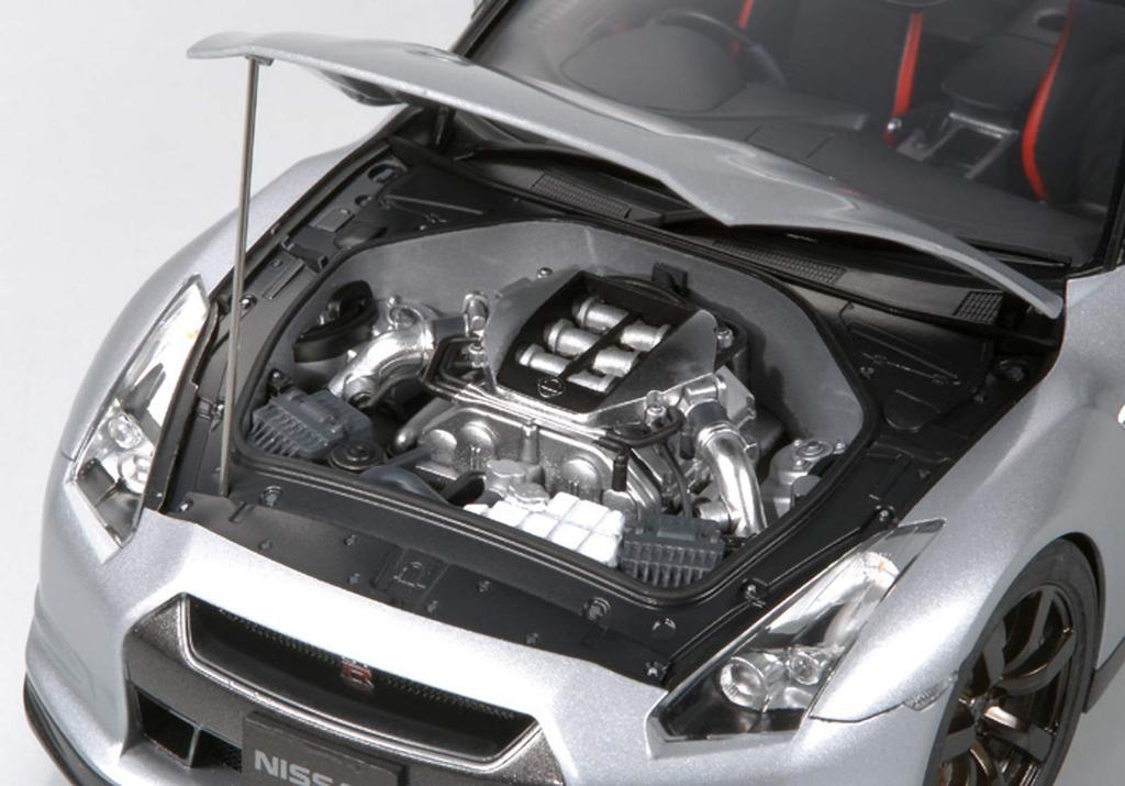 Tamiya Seria samochodów sportowych Nissan Plastikowy model 24300 1/24 nr 300 GT-R