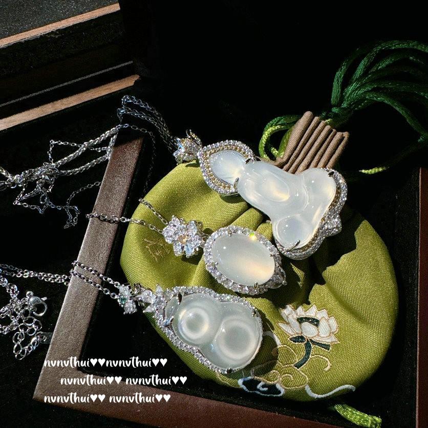Lychee Frozen White Chalcedony Gourd Necklace, Water Spirit, Plated 18K Gold, High Ice Chalcedony Egg Surface Zircon Necklace