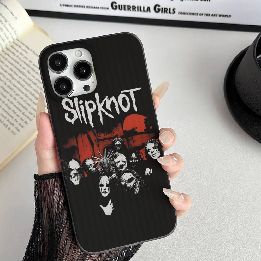 Slipknot Band For Phone 17 16 15 14 13 12 11 Pro Max Plus Pro Air Phone Case Corrugated Stripe Back Cover