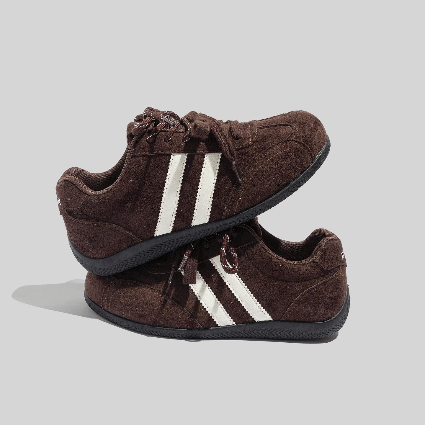 Korean retro lace-up board shoes autumn and winter new casual warm sports low-top German training shoes 35