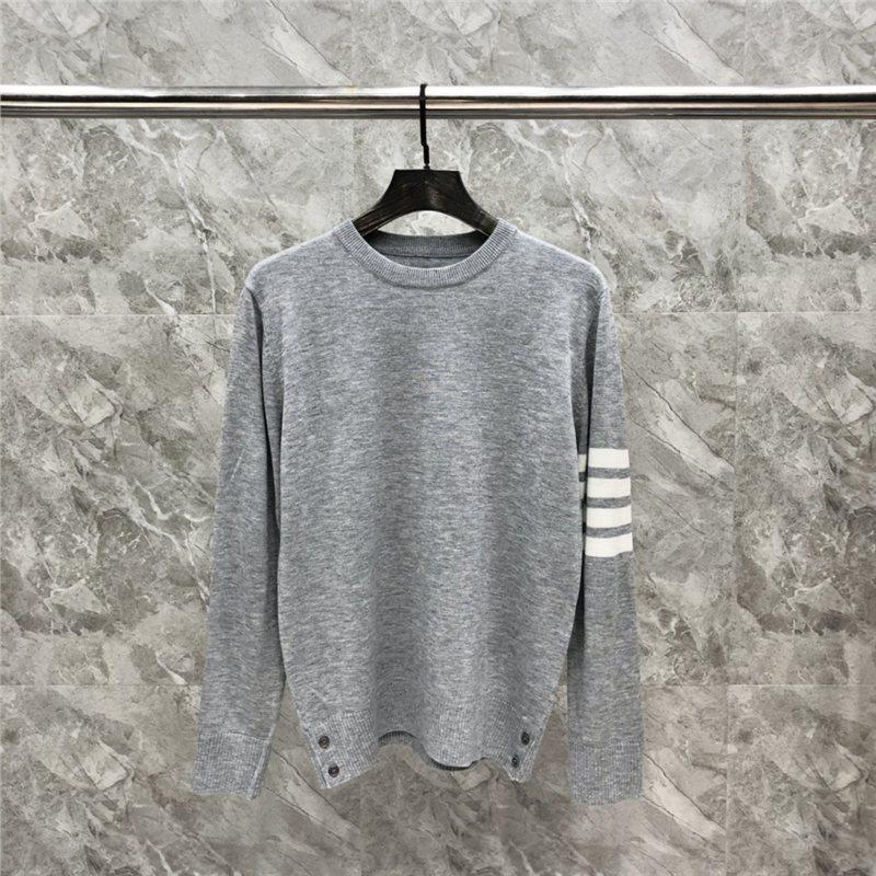 Round Neck Unisex Wool Sweater - Trendy Two-Button Four-Bar Design for Autumn/Winter