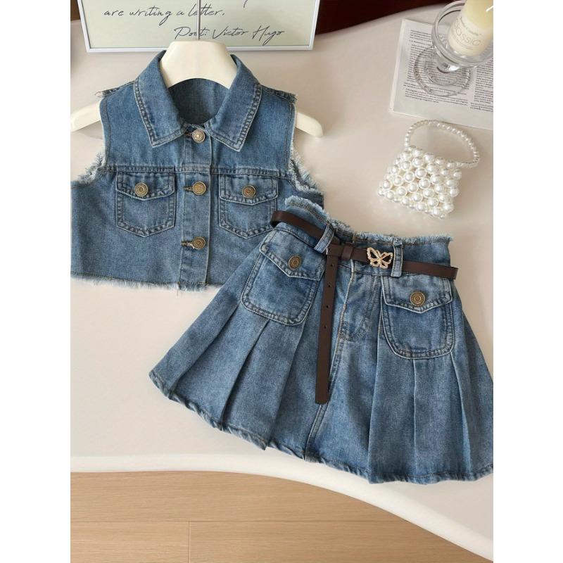 A Cute Two-Piece Set for Girls Featuring A Denim Vest and A Pleated Skirt  for Outdoor