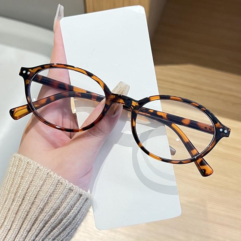 Korean Retro Oval Frame Blue Light Blocking Glasses Women Men Fashion Trendy Anti Blue Ray Plain Eyewear Decorative Eyeglasses