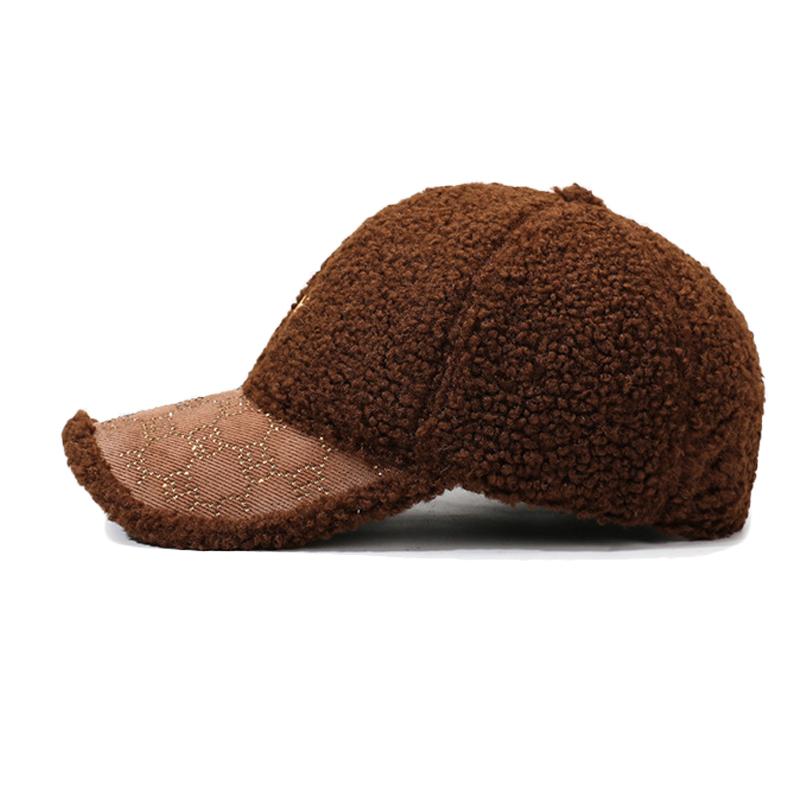 Autumn Winter Lamb Wool Baseball Cap Plush Warm Cap Large Head Circumference Embroidered Letter Cap