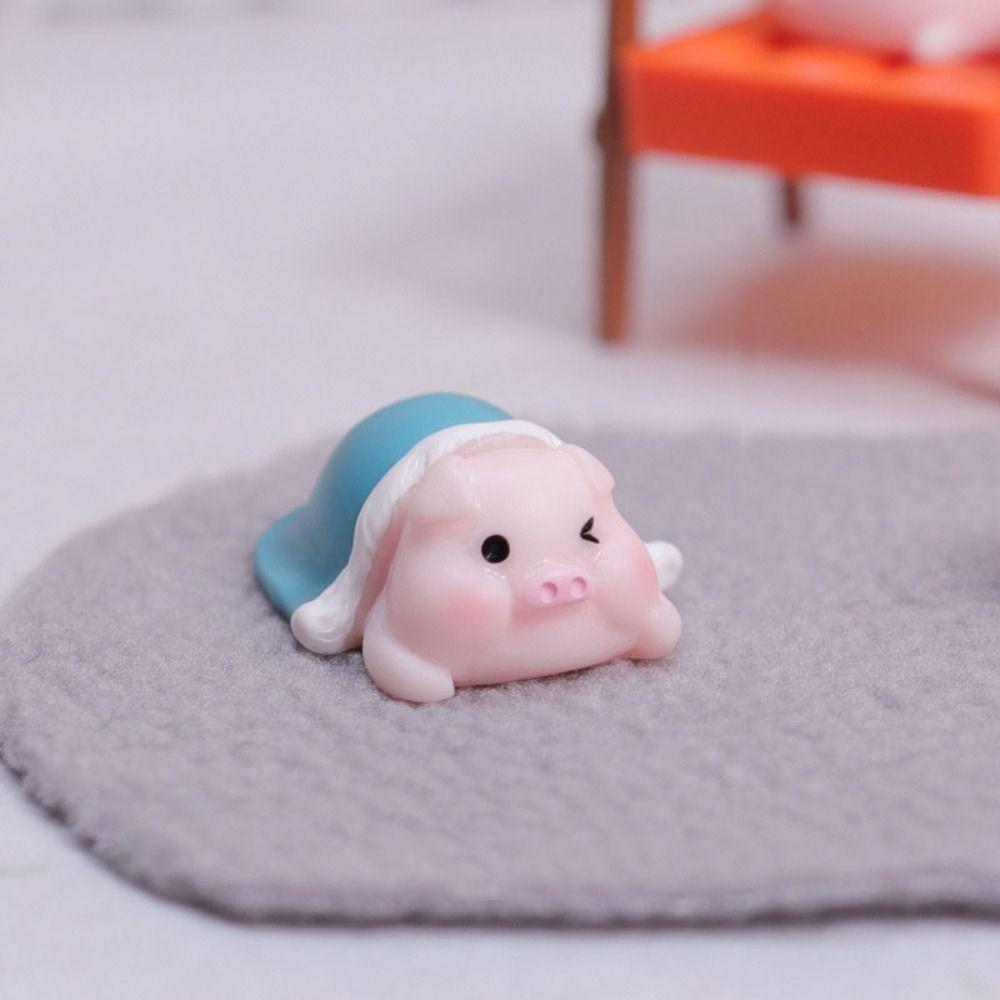 Micro Landscape Ornaments Cartoon Pig Resin Crafts Car Creative Interior Home Desktop Decoration Ornaments Car Accessories