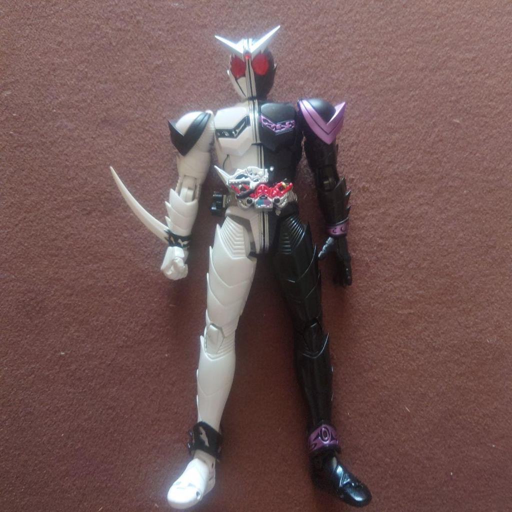 [USED] SHFiguarts Kamen Rider W Fang Joker