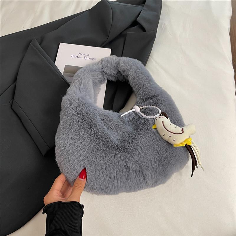Korean Ins Trendy Fashion Plush Dumpling Bag 2025 Autumn New Foreign Style Plush Bag Large Capacity Shoulder Bag