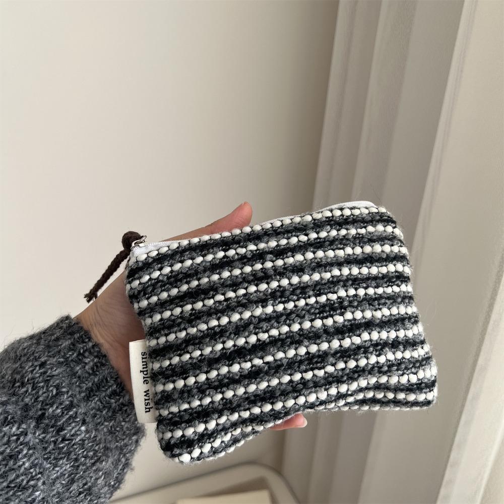 Mini Cosmetic Bag Retro Plaid and Striped Makeup Organizer Cosmetic Pouch Elegent Winter Multi-Purpose Storage Bag for Woman
