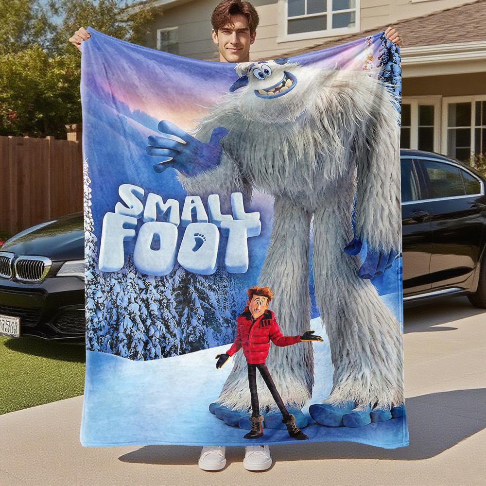 1pc small footOutdoor Flannel Blanket Soft Plush Decor for Picnics, camping,Bedroom, Playroom, or Lunch Break, Perfect Gift