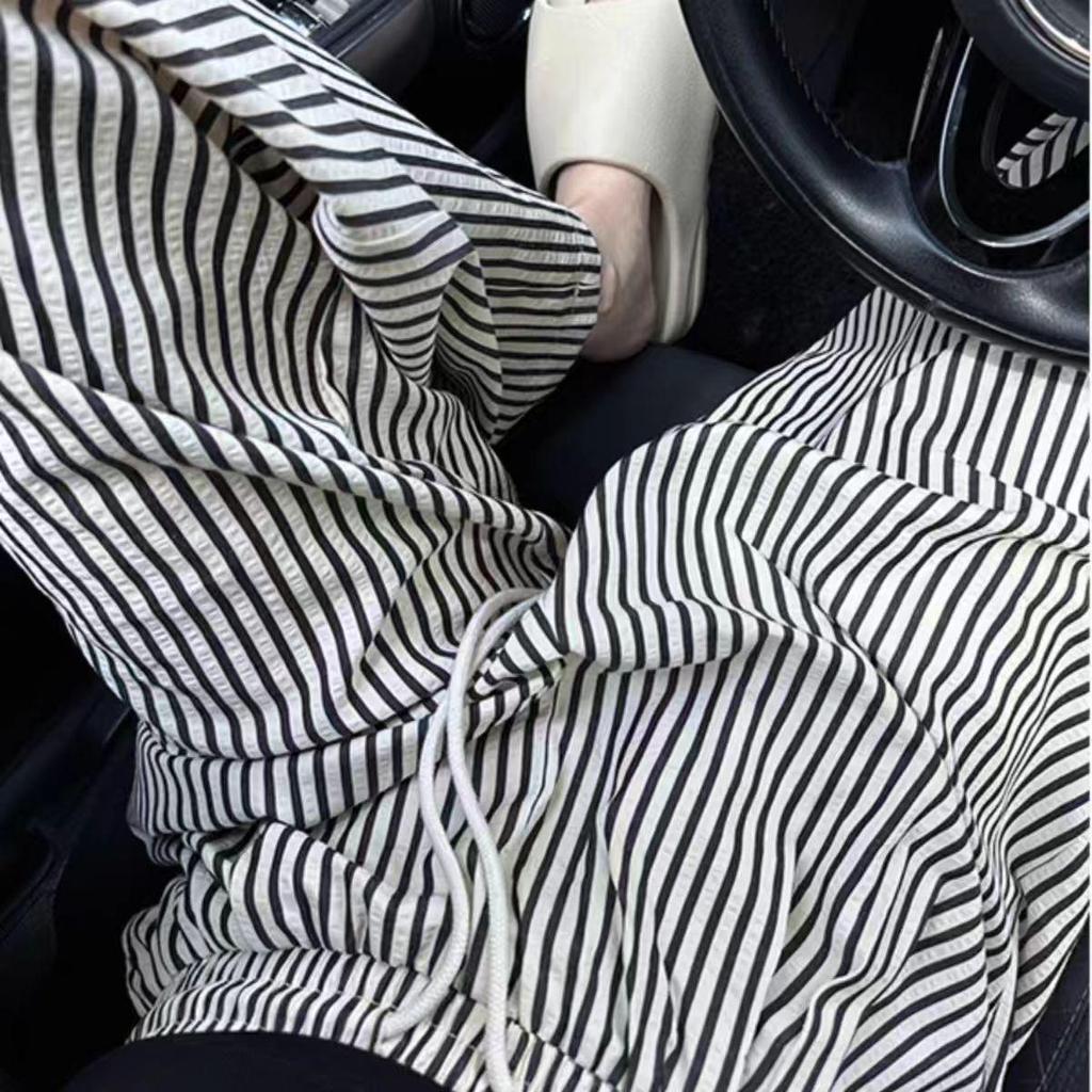 Women's High-Waisted Black & White Striped Wide-Leg Pants - Summer Casual Straight-Leg Trousers.