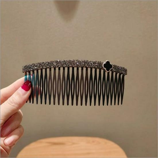 Skull Top Hair Styling Comb - Women's Bangs & Messy Hair Clip Accessory