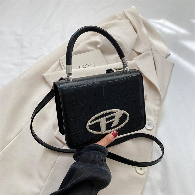 Trendy Street Style Pu Leather Crossbody Bag For Women With Magnetic Closure чёрный