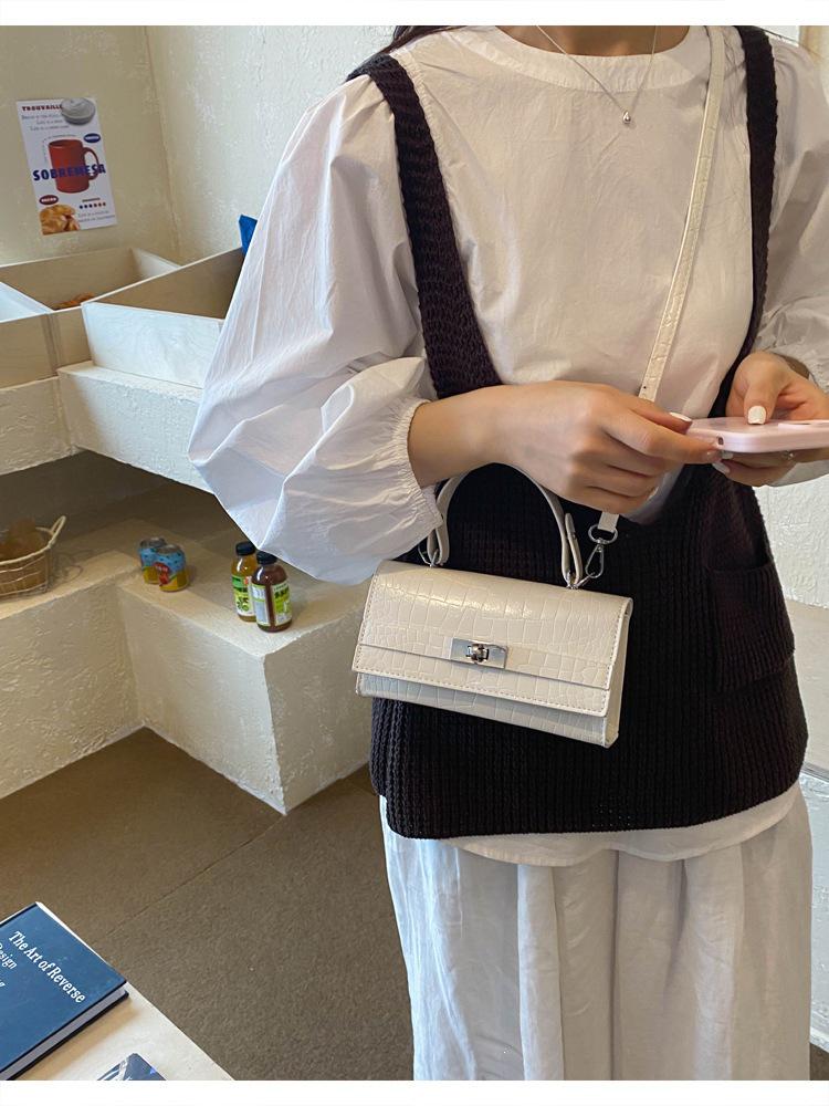 Korean Crocodile Pattern Women's Lock Buckle Crossbody Handheld Bag - 2026 Large Capacity & Stylish