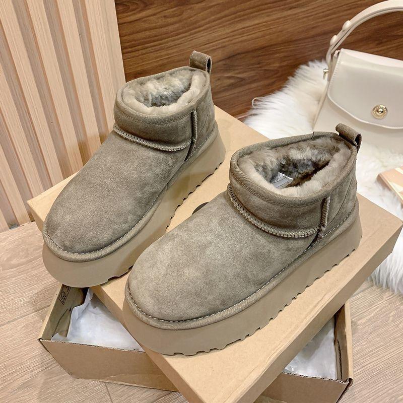 Thick-soled Snow Boots Women's 2025 New Winter Fur Integrated Short Boots Snow Cotton Piled Thickened Northeast Large Cotton Shoes