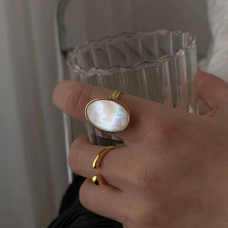 Golden Shell Ring Women's Luxury Bride Jewelry Fashion Simple Oval Geometric Party Accessories Gift