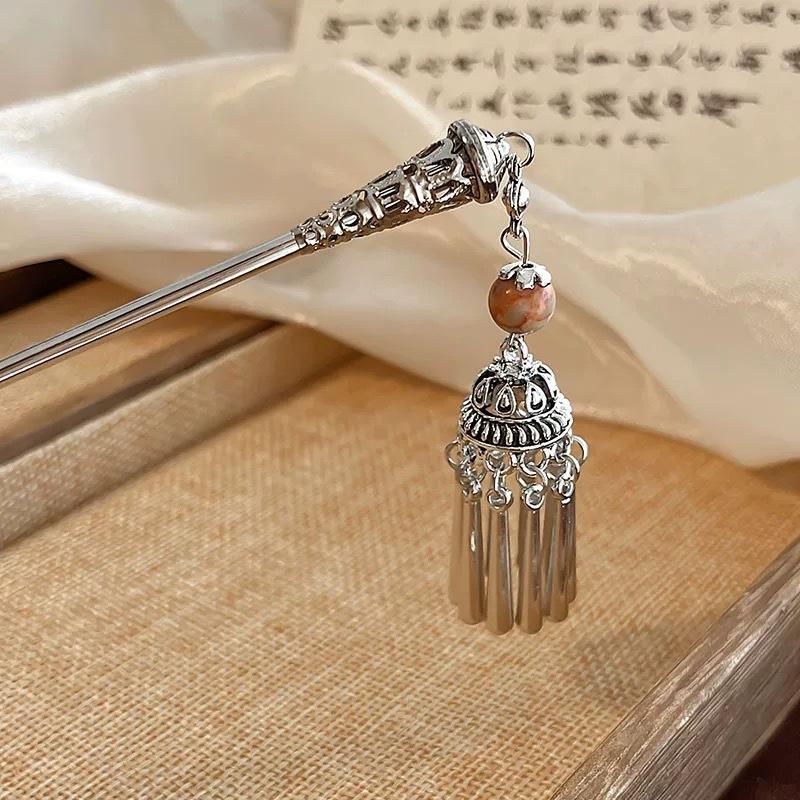 Elegant Women's Hairpin Antique Silver Butterfly Tassel Hair Stick Vintage Chinese Style Metal Jewelry Hair Accessories Hairpins