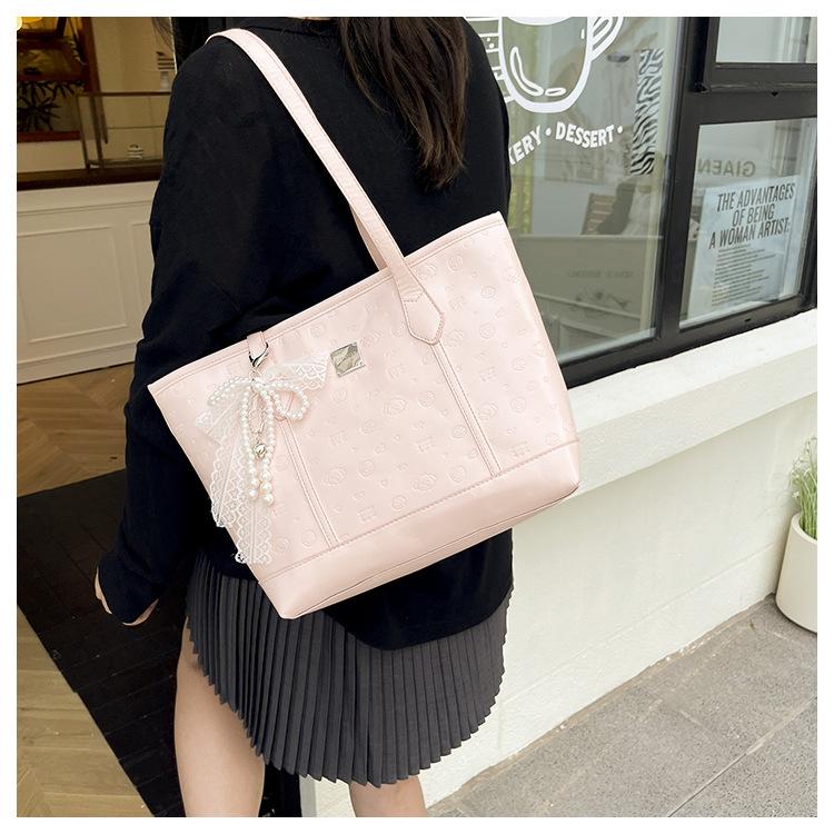 European American Style Faux Leather Tote Bag for Women, Elegant Embossed Large Capacity Shoulder Handbag, Casual Commute Work Bag KTB