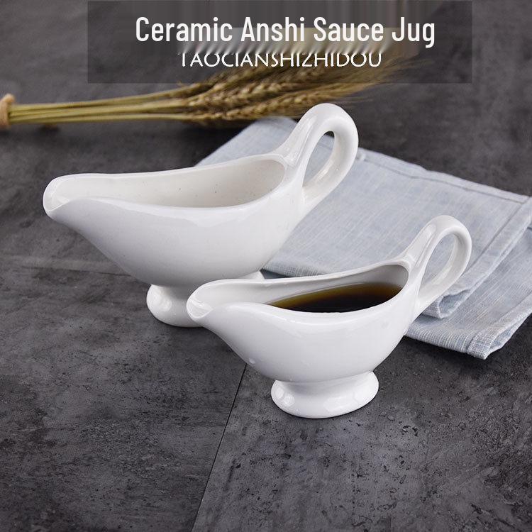 Elegant White Ceramic Sauce Boat - Steak Sauce, Salad Seasoning Dispenser for Restaurants and Hotels