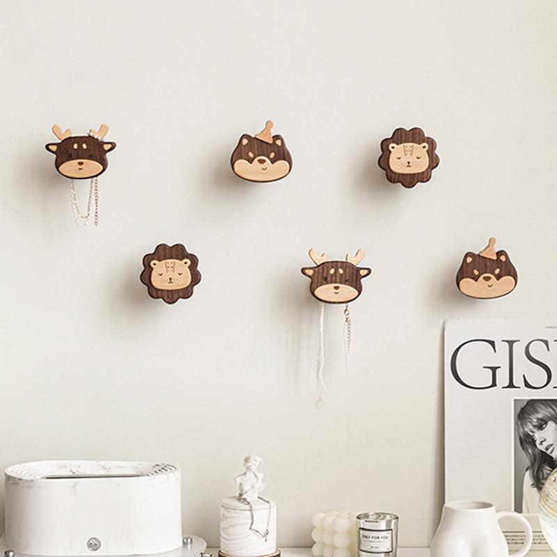 New Cartoon Walnut Wood Hook Beech Wooden Cute Animal Hook Wardrobe Hanger Children's Room Decora Hook Home Kitchen Accessories