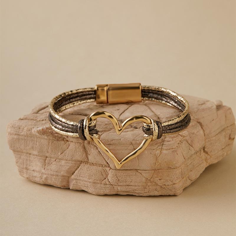 

New Vintage Leather Heart Texture Bracelet Adjustable for Men Women,Gold Silver Color Fashion Gifts Luxury Waterproof Jewelry