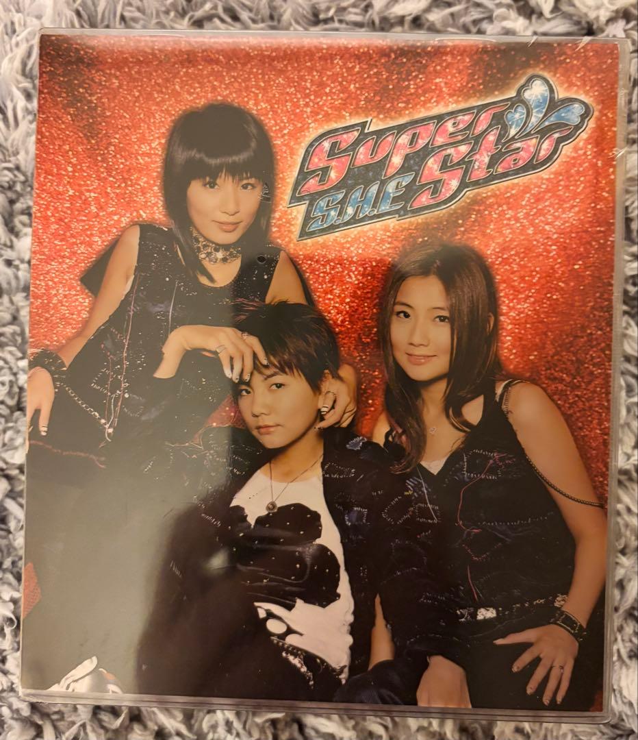 

[USED] Taiwanese official edition S.H.E. Super Star CD+VCD