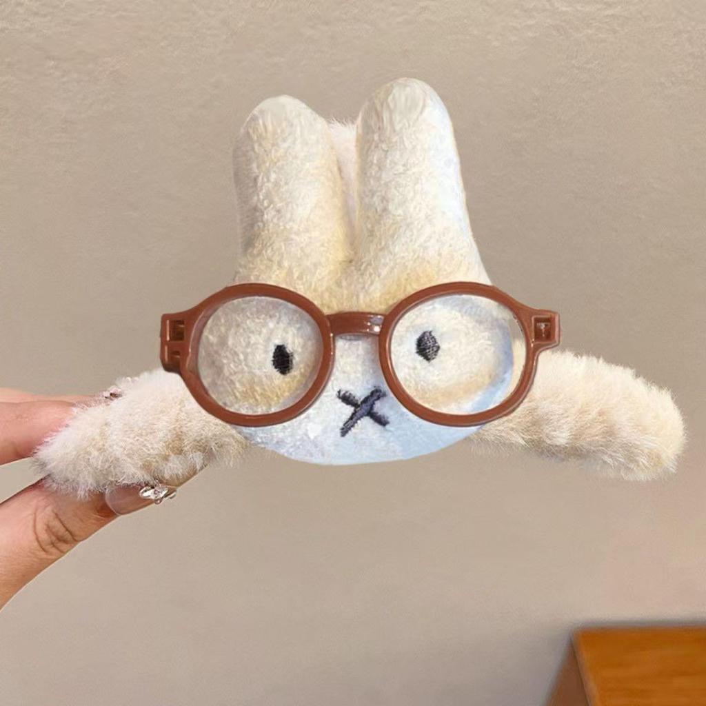 Women's Plush Hair Clip - Cute Winter Cartoon Shark & Bear Claw Design