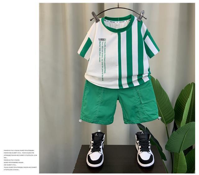 Boys' Summer Two-Piece Suits: 25 New Street-Style Short-Sleeve Designs