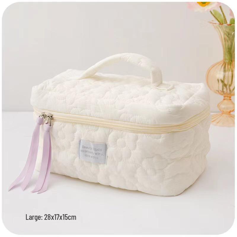 Cloud Makeup Bag: Portable Soft Travel Organizer with Large Capacity, Fluffy Design, Perfect for Makeup or Pencil Storage